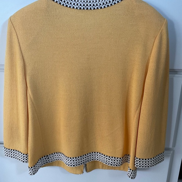 St. John Blazer / Suit Jacket with 3/4 Sleeves - Picture 3 of 5